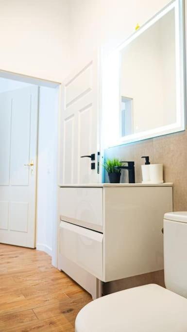 Komfortowy Apartament W Centrum Warsawa Bagian luar foto