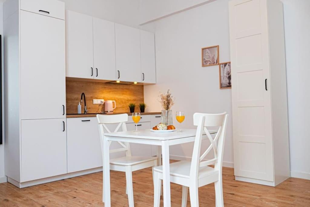 Komfortowy Apartament W Centrum Warsawa Bagian luar foto
