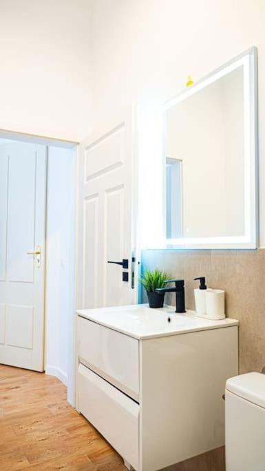 Komfortowy Apartament W Centrum Warsawa Bagian luar foto